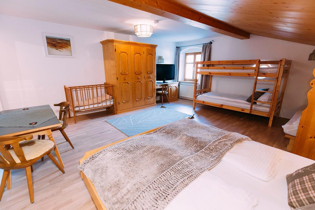 Gasthof Zum Schupfen Hotel Innsbruck Bagian luar foto