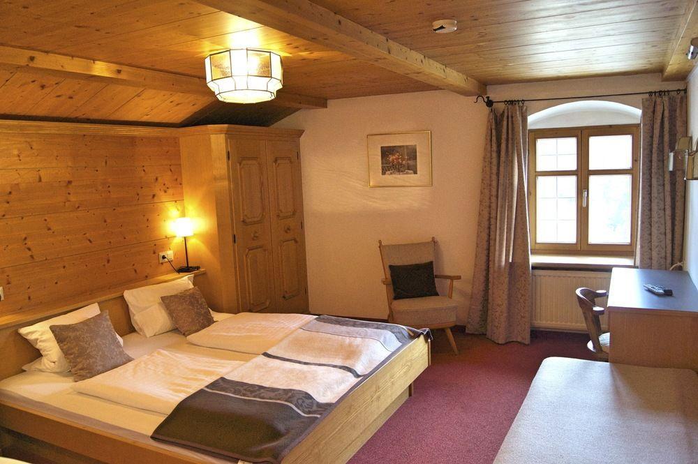 Gasthof Zum Schupfen Hotel Innsbruck Bagian luar foto