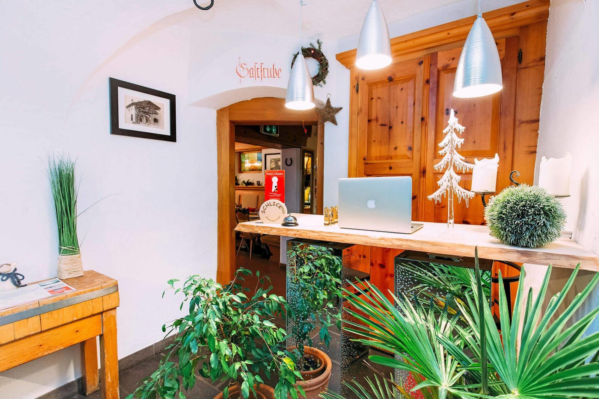 Gasthof Zum Schupfen Hotel Innsbruck Bagian luar foto